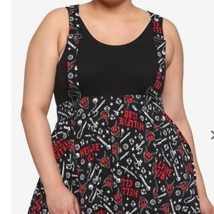STRANGER THINGS HELLFIRE CLUB PLUS SIZE HOT TOPIC Complete outfit new